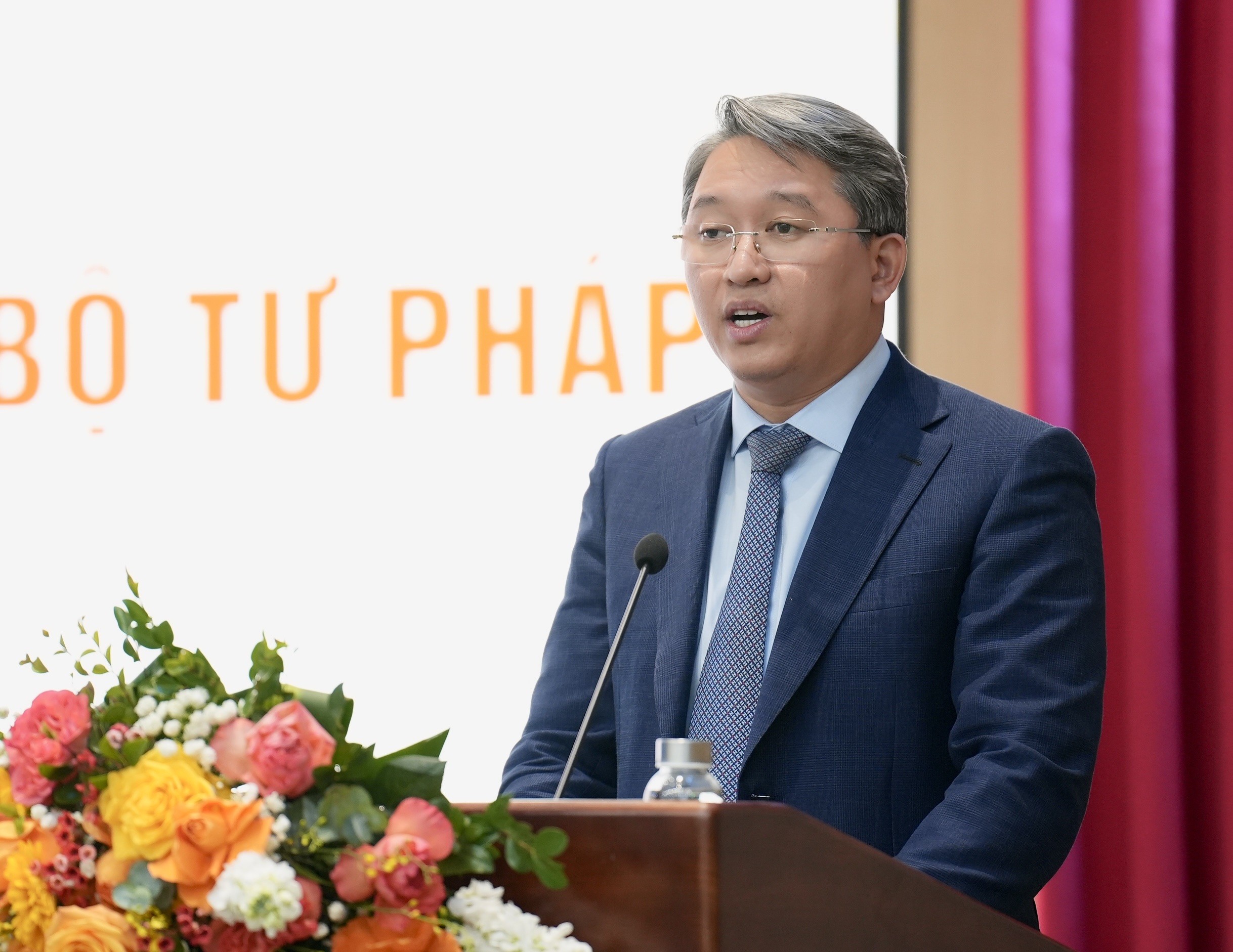 Tăng cường phối hợp giữa Ban Chính sách, Chiến lược Trung ương và Bộ Tư pháp trong triển khai hoàn thiện thể chế