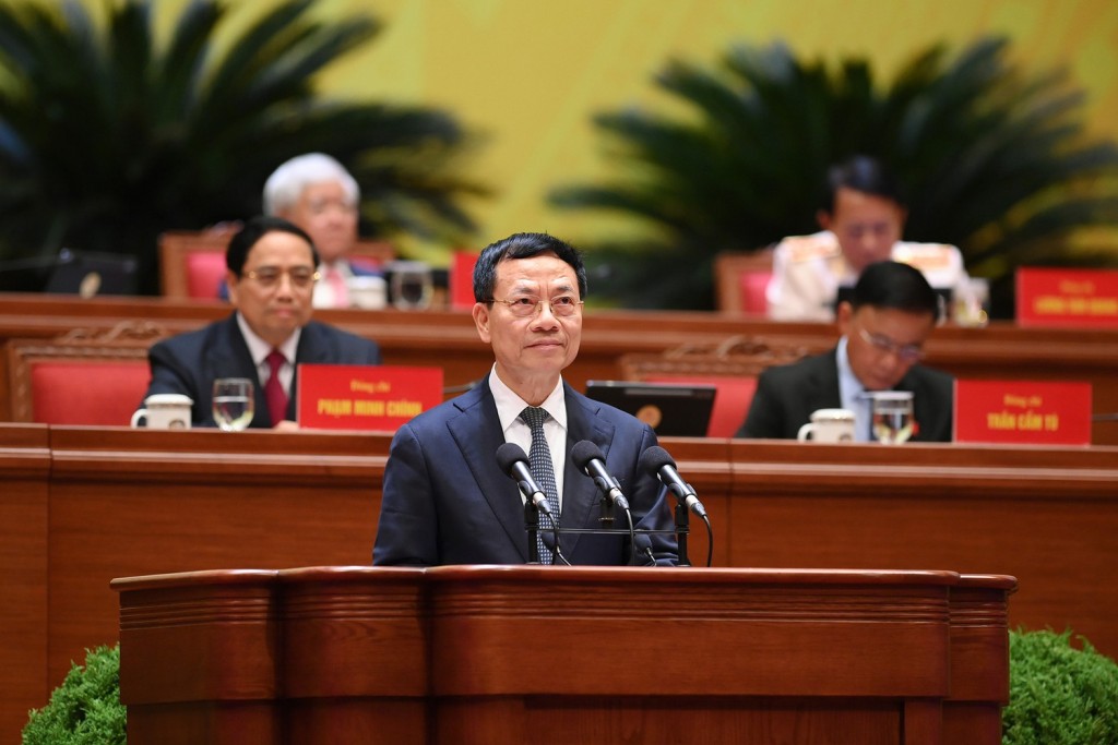 Ủy viên Trung ương Đảng, Bí thư Đảng ủy, Bộ trưởng Bộ KH&CN Nguyễn Mạnh Hùng trình bày tham luận tại Đại hội