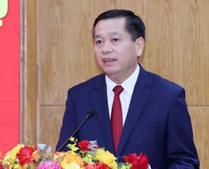 Xây dựng đội ngũ cán bộ của các cơ quan Đảng Trung ương tương xứng với trọng trách của từng cơ quan, đơn vị