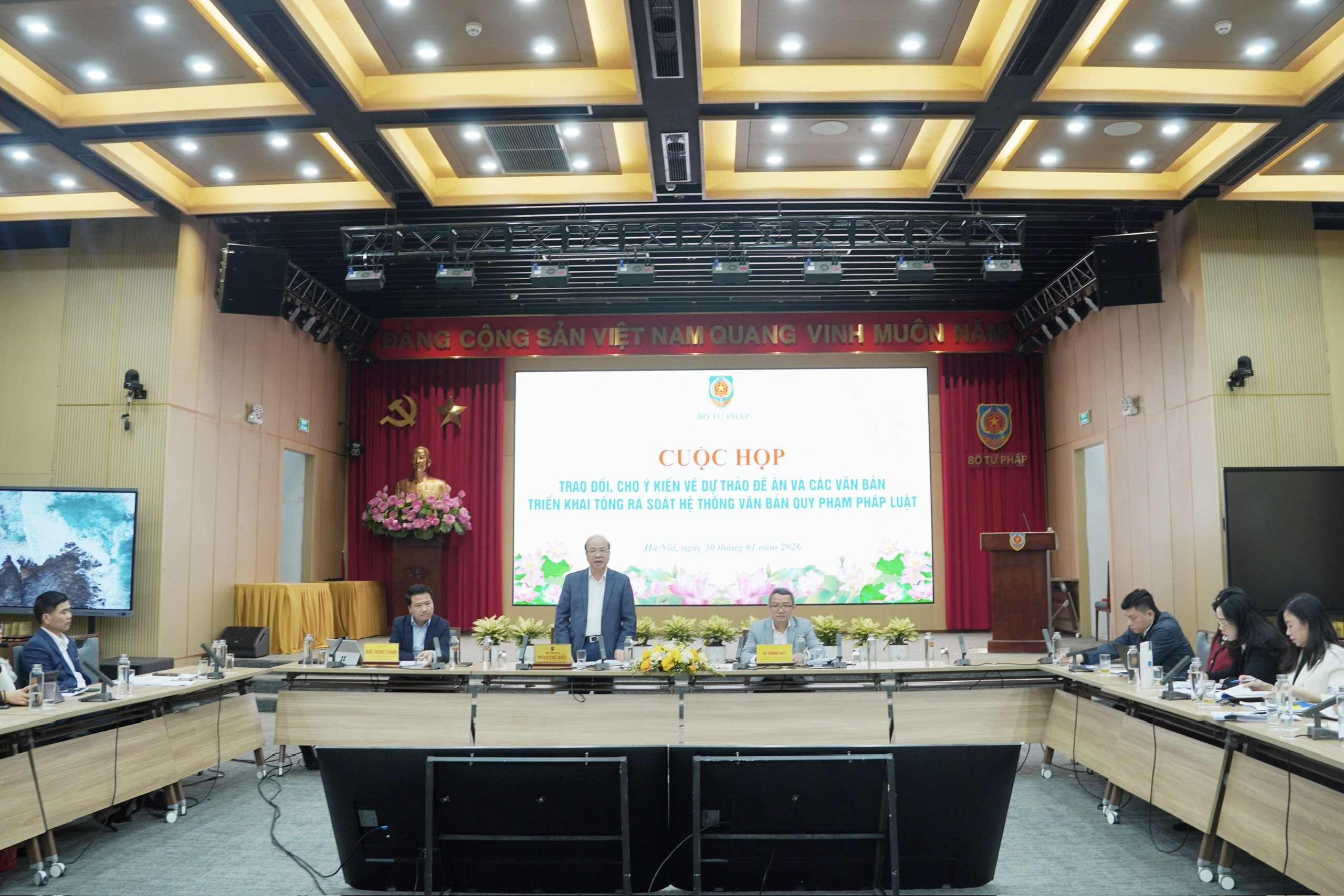 Hoàn thiện pháp lý để tổng rà soát hệ thống văn bản quy phạm pháp luật toàn quốc