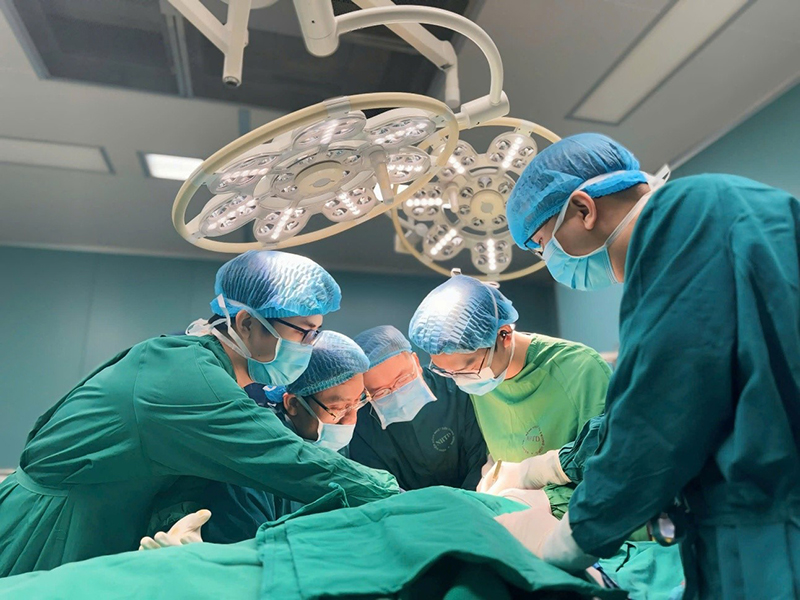 Bệnh viện Bệnh Nhiệt đới Trung ương bứt phá toàn diện, khẳng định vị thế bệnh viện chuyên sâu hàng đầu