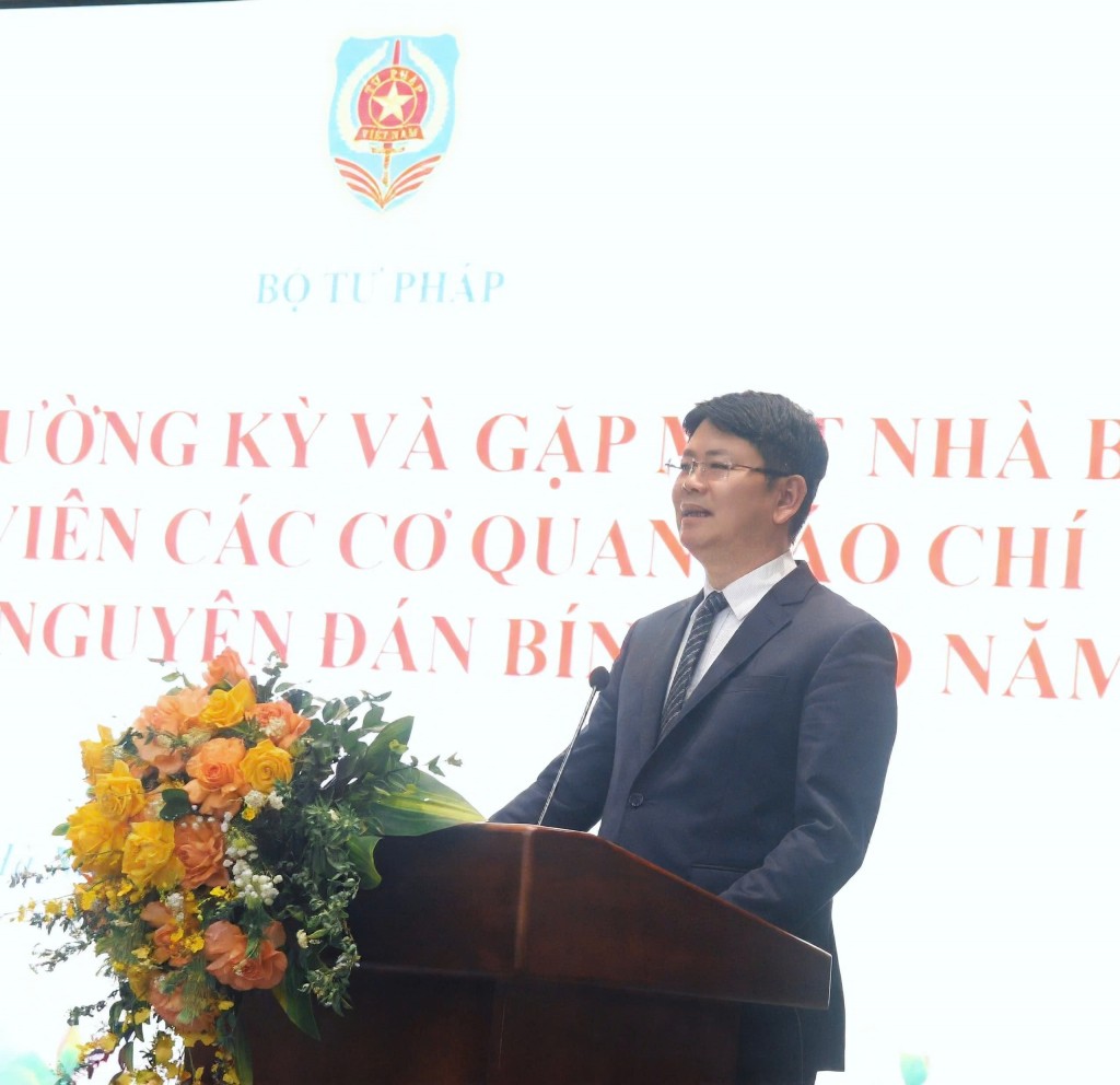 Tăng cường phối hợp với cơ quan báo chí trong truyền thông chính sách, pháp luật