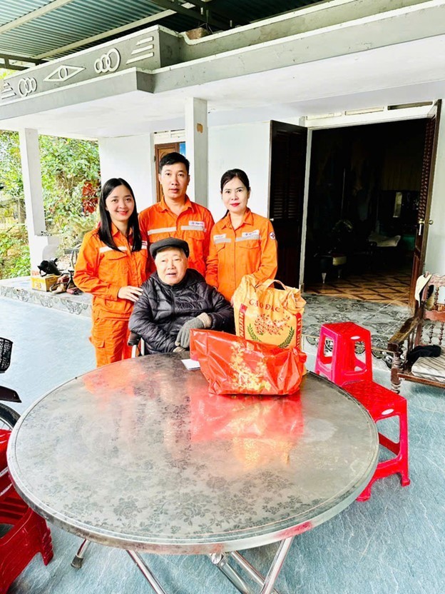 Để mùa xuân ấm hơn