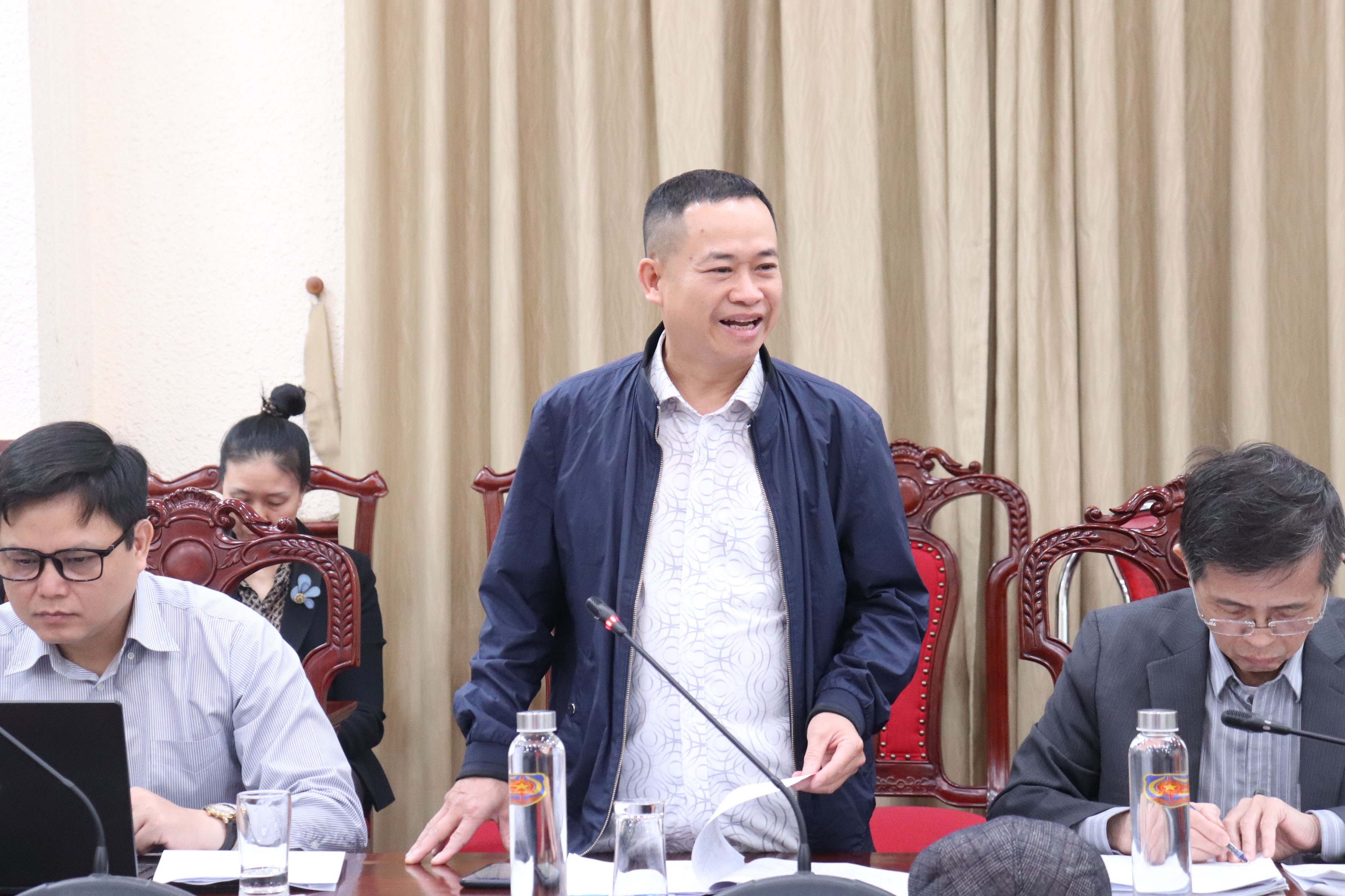 Tăng cường cải cách hành chính, phân cấp thẩm quyền trong lĩnh vực y tế