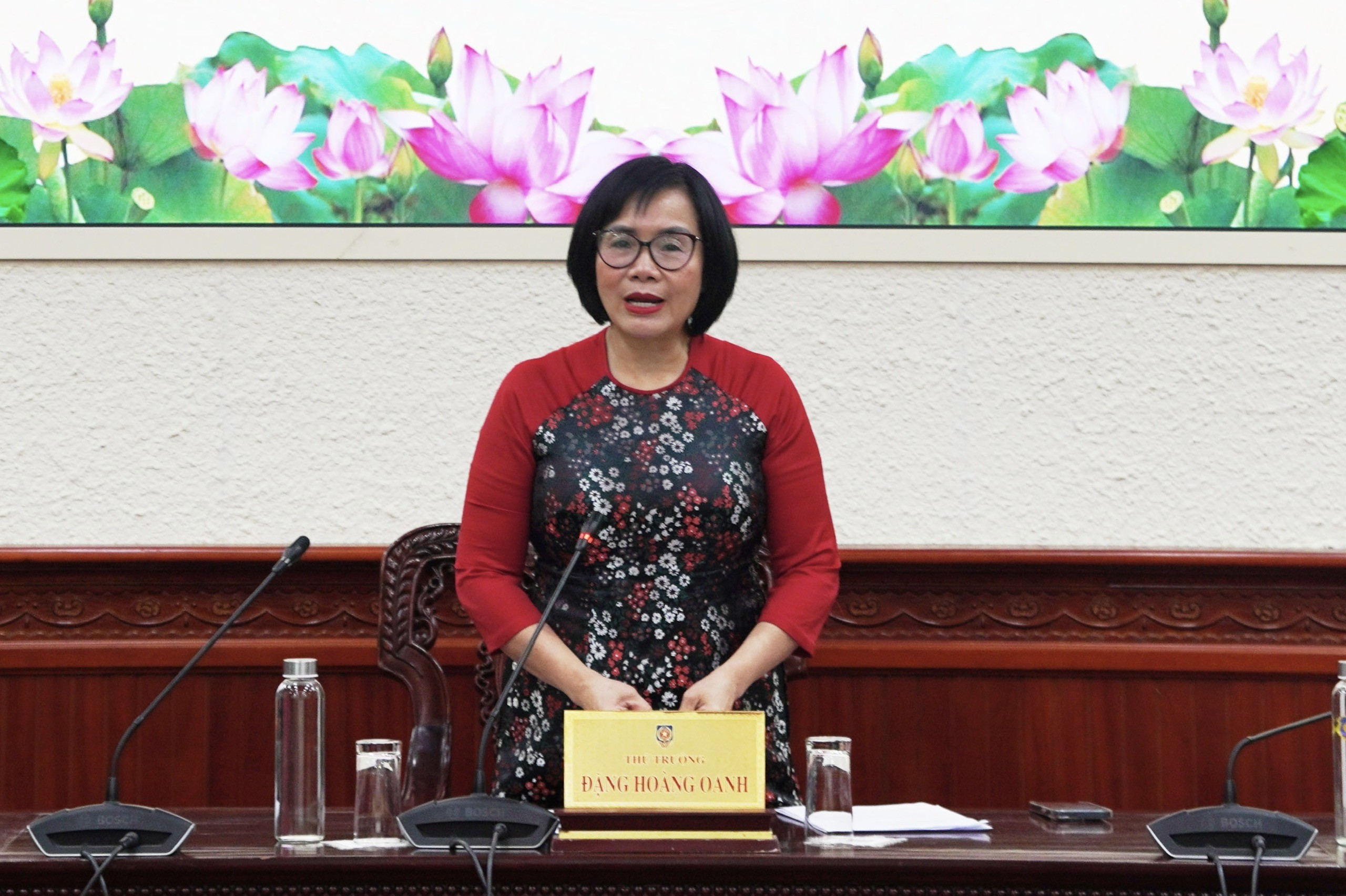 Tăng cường cải cách hành chính, phân cấp thẩm quyền trong lĩnh vực y tế