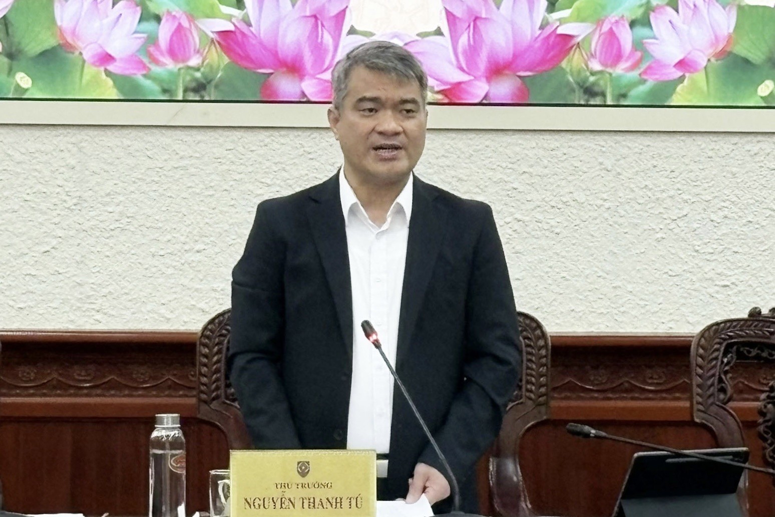 Xây dựng công cụ quản lý thống nhất theo dõi, đánh giá nhiệm vụ xây dựng pháp luật