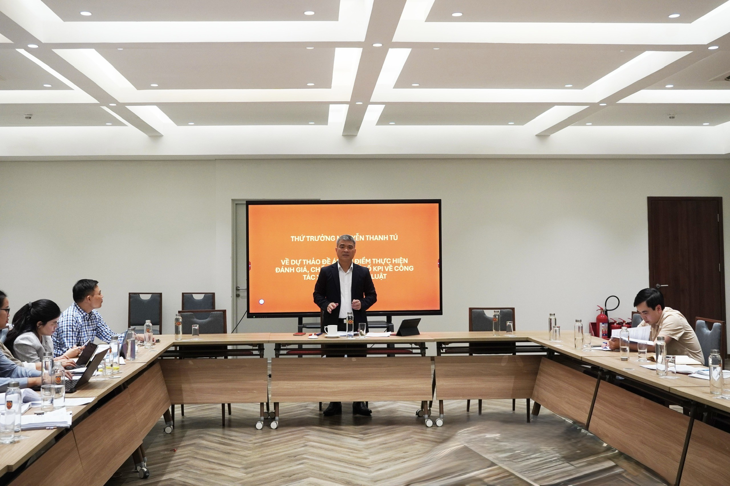 Thí điểm đánh giá, chấm điểm chỉ số KPI về công tác xây dựng pháp luật