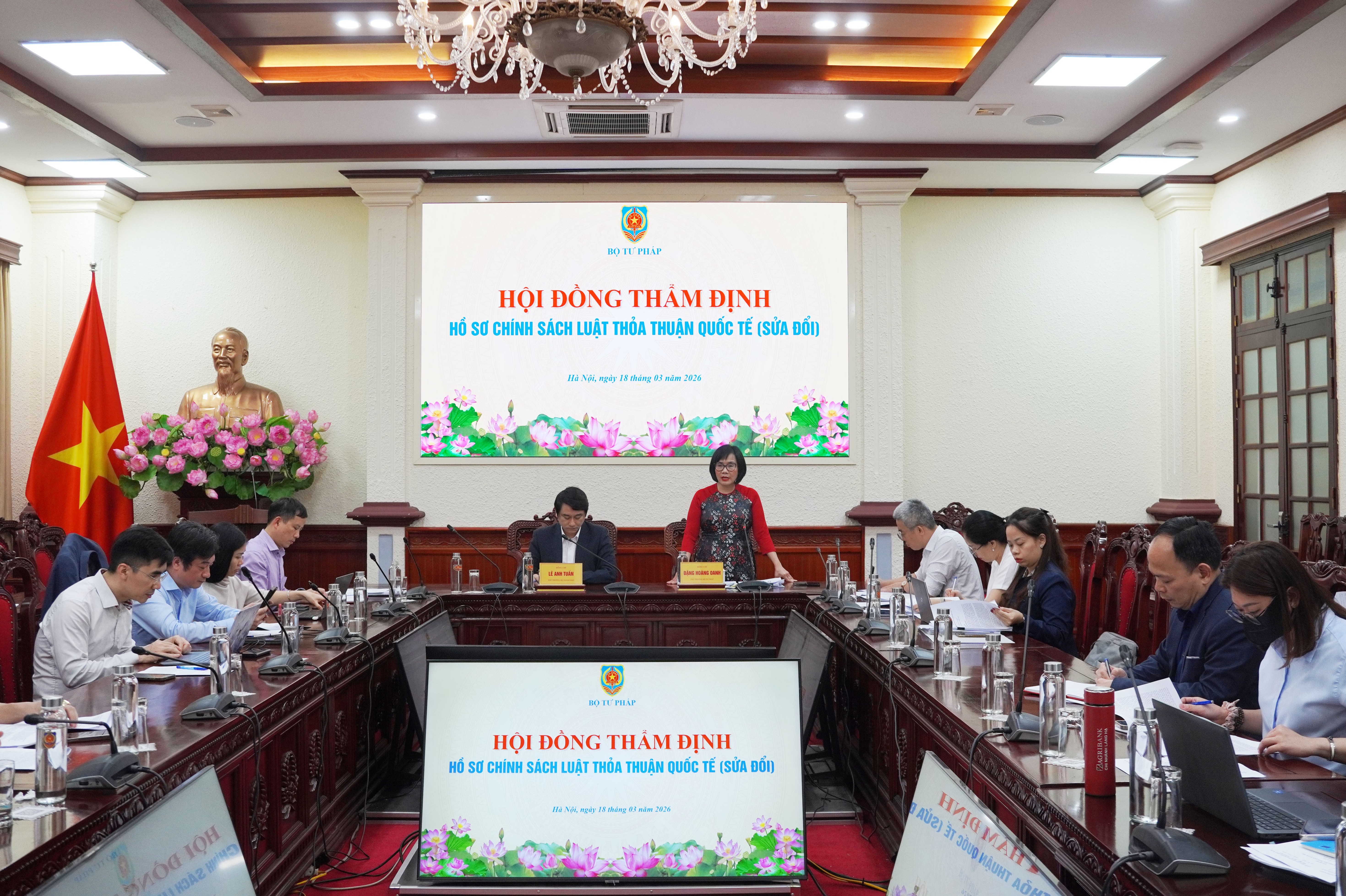 Hoàn thiện khuôn khổ pháp lý về ký kết các thỏa thuận quốc tế