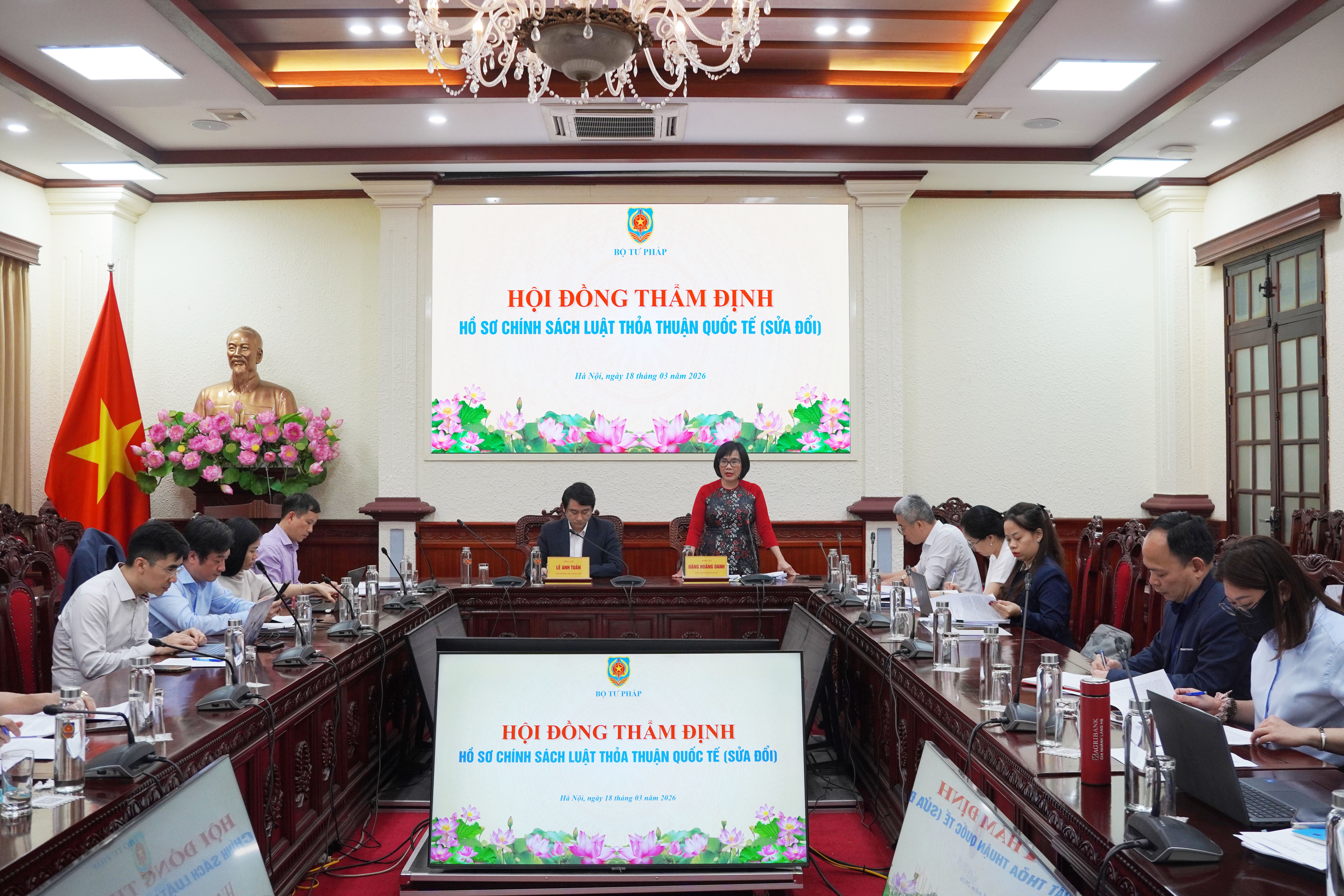 Hoàn thiện khuôn khổ pháp lý về ký kết các thỏa thuận quốc tế