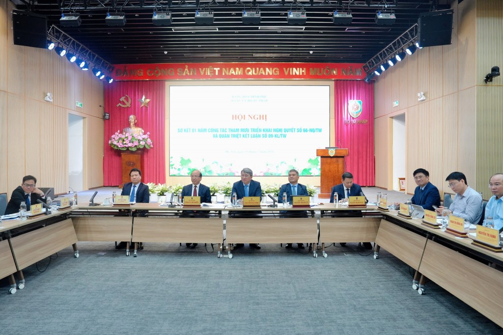 Hoàn thiện thể chế trong kỷ nguyên mới: Nhìn lại 1 năm công tác tham mưu Nghị quyết số 66-NQ/TW