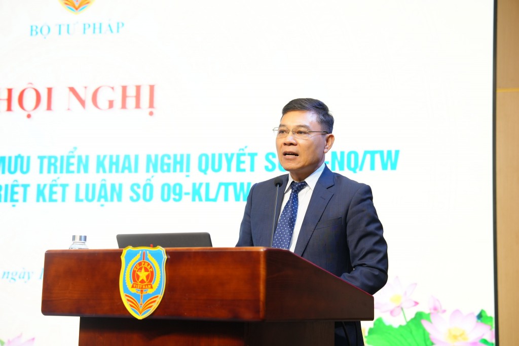 Hoàn thiện thể chế trong kỷ nguyên mới: Nhìn lại 1 năm công tác tham mưu Nghị quyết số 66-NQ/TW