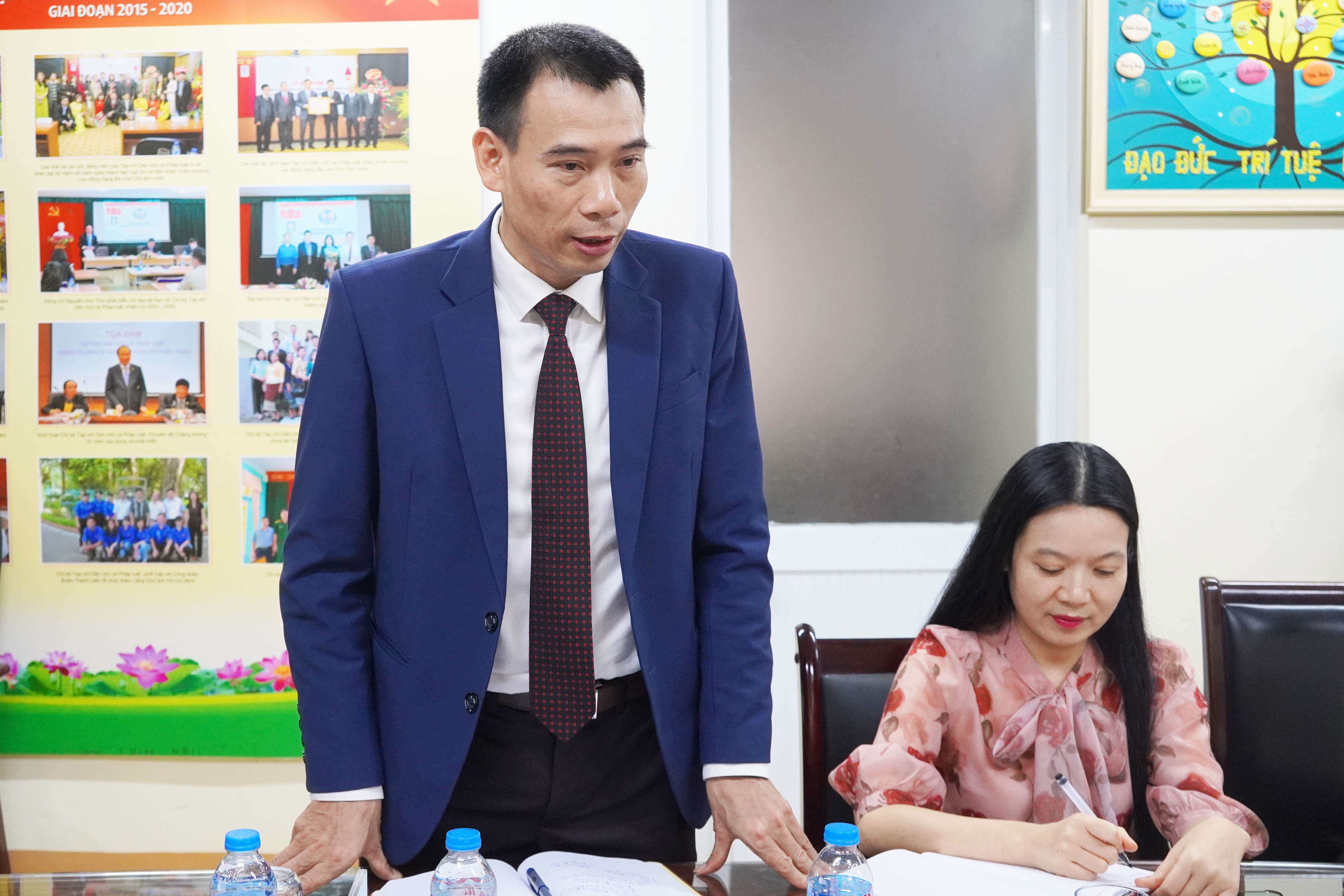 Xây dựng mối quan hệ hợp tác phát triển bền vững giữa Tạp chí Dân chủ và Pháp luật và Trường Đại học Tài chính - Marketing