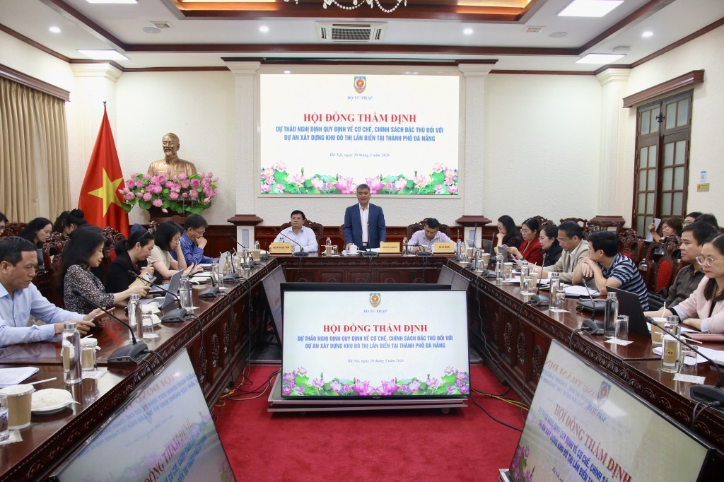 Hoàn thiện cơ chế, chính sách đặc thù đối với dự án xây dựng khu đô thị lấn biển tại thành phố Đà Nẵng