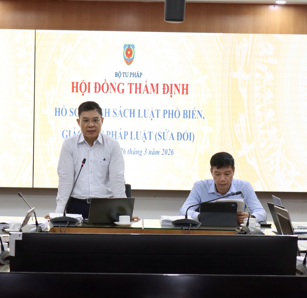 Hoàn thiện chính sách phổ biến, giáo dục pháp luật trước yêu cầu mới