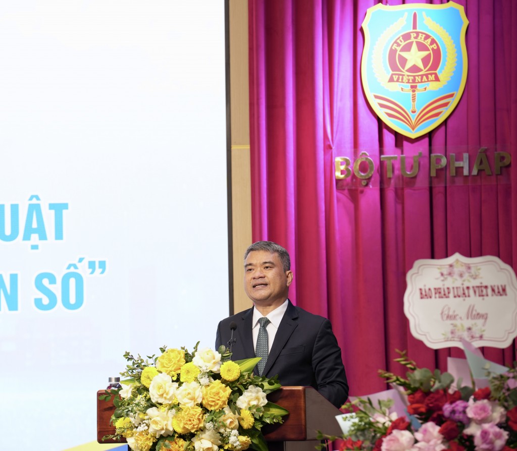 Tăng cường hoàn thiện chính sách, pháp luật, tạo động lực tăng trưởng 