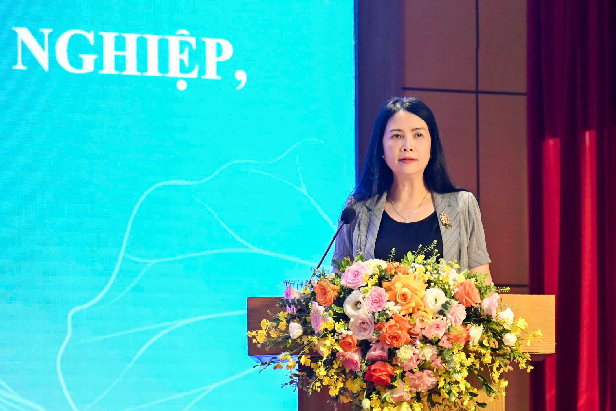 Nâng cao năng lực pháp lý cho phụ nữ khởi nghiệp, phát triển kinh doanh trong giai đoạn mới