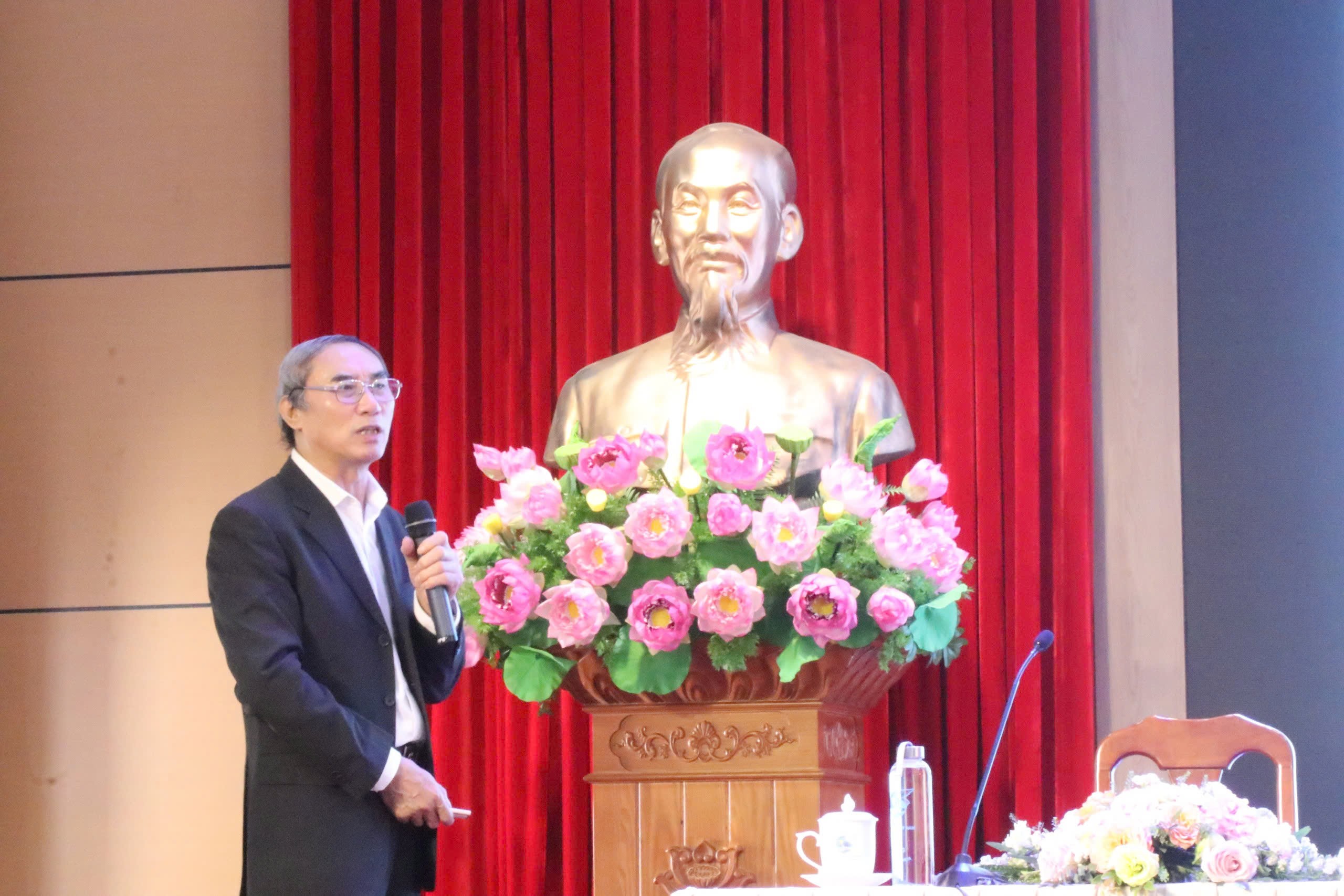 Nâng cao năng lực pháp lý cho phụ nữ khởi nghiệp, phát triển kinh doanh trong giai đoạn mới