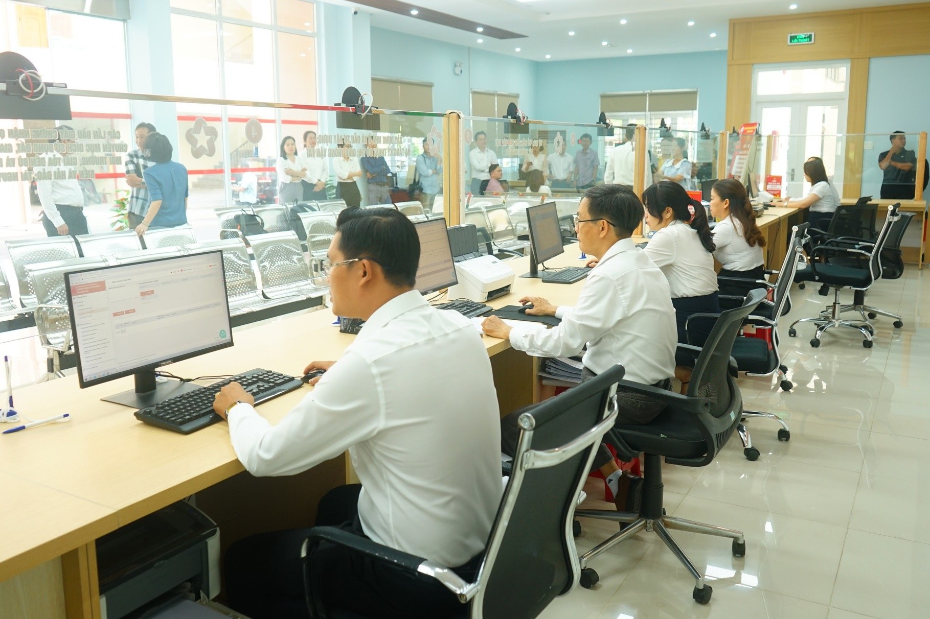 Công văn mời viết bài cho Hội thảo khoa học và xuất bản ấn phẩm "Hoàn thiện pháp luật đáp ứng yêu cầu chính quyền địa phương hai cấp"