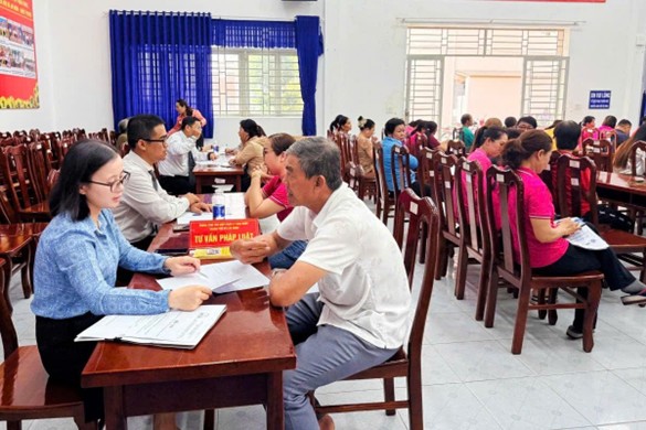 Hoạt động trợ giúp pháp lý cho người yếu thế trên địa bàn Thành phố Hồ Chí Minh - Thực trạng và giải pháp