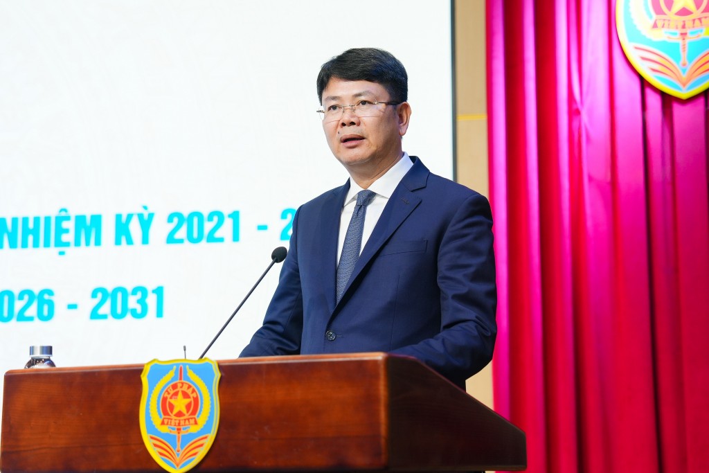 Bàn giao công tác giữa Bộ trưởng Bộ Tư pháp nhiệm kỳ 2021 - 2026 và Bộ trưởng Bộ Tư pháp nhiệm kỳ 2026 - 2031