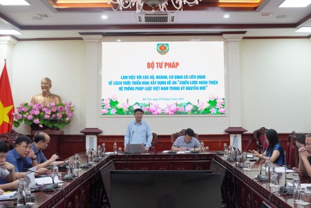 Nghiên cứu, xây dựng Đề án "Chiến lược hoàn thiện hệ thống pháp luật Việt Nam trong kỷ nguyên mới"