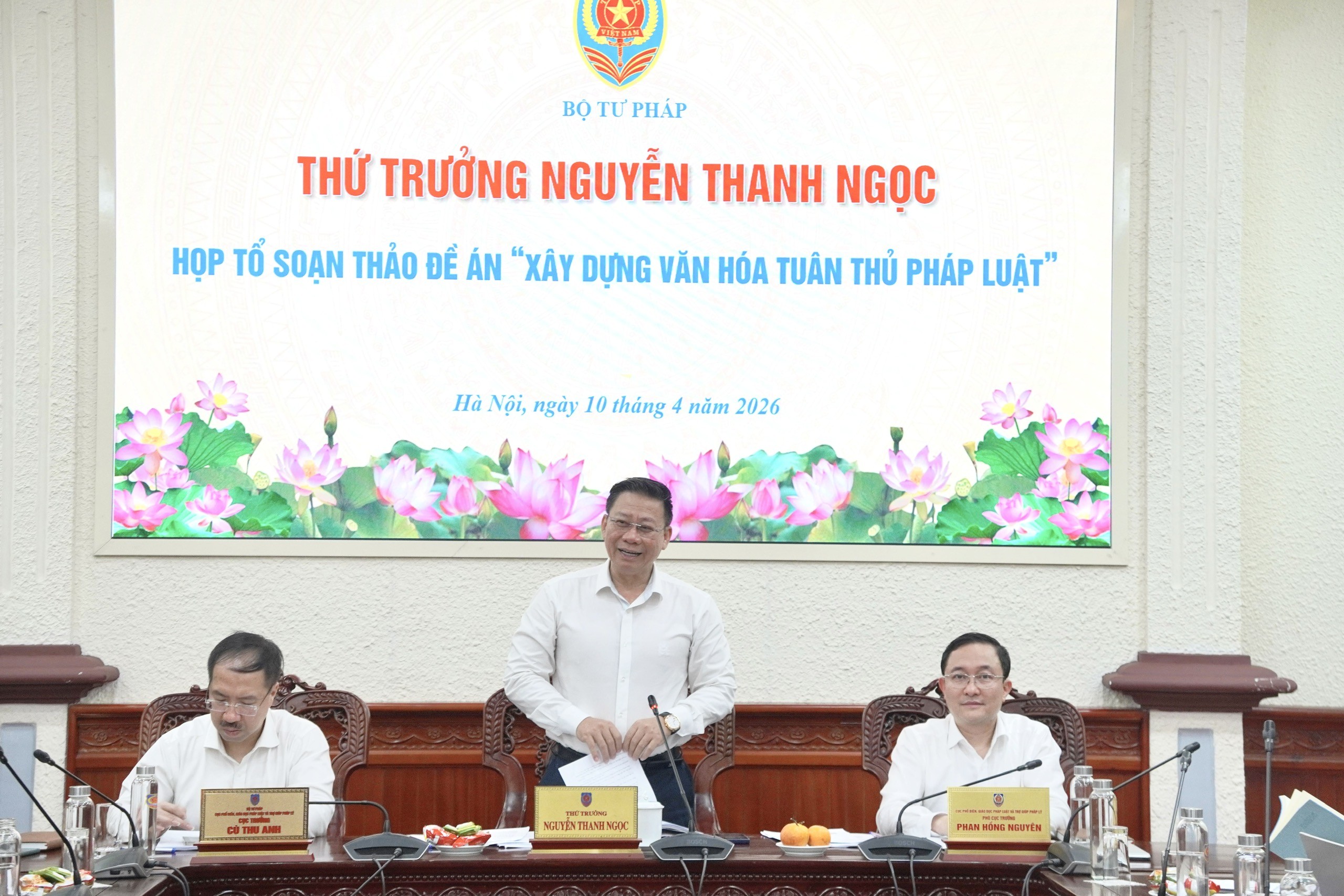 Xây dựng văn hóa tuân thủ pháp luật chuyển từ tuân thủ mang tính bắt buộc sang tự giác và có tính lan tỏa trong xã hội