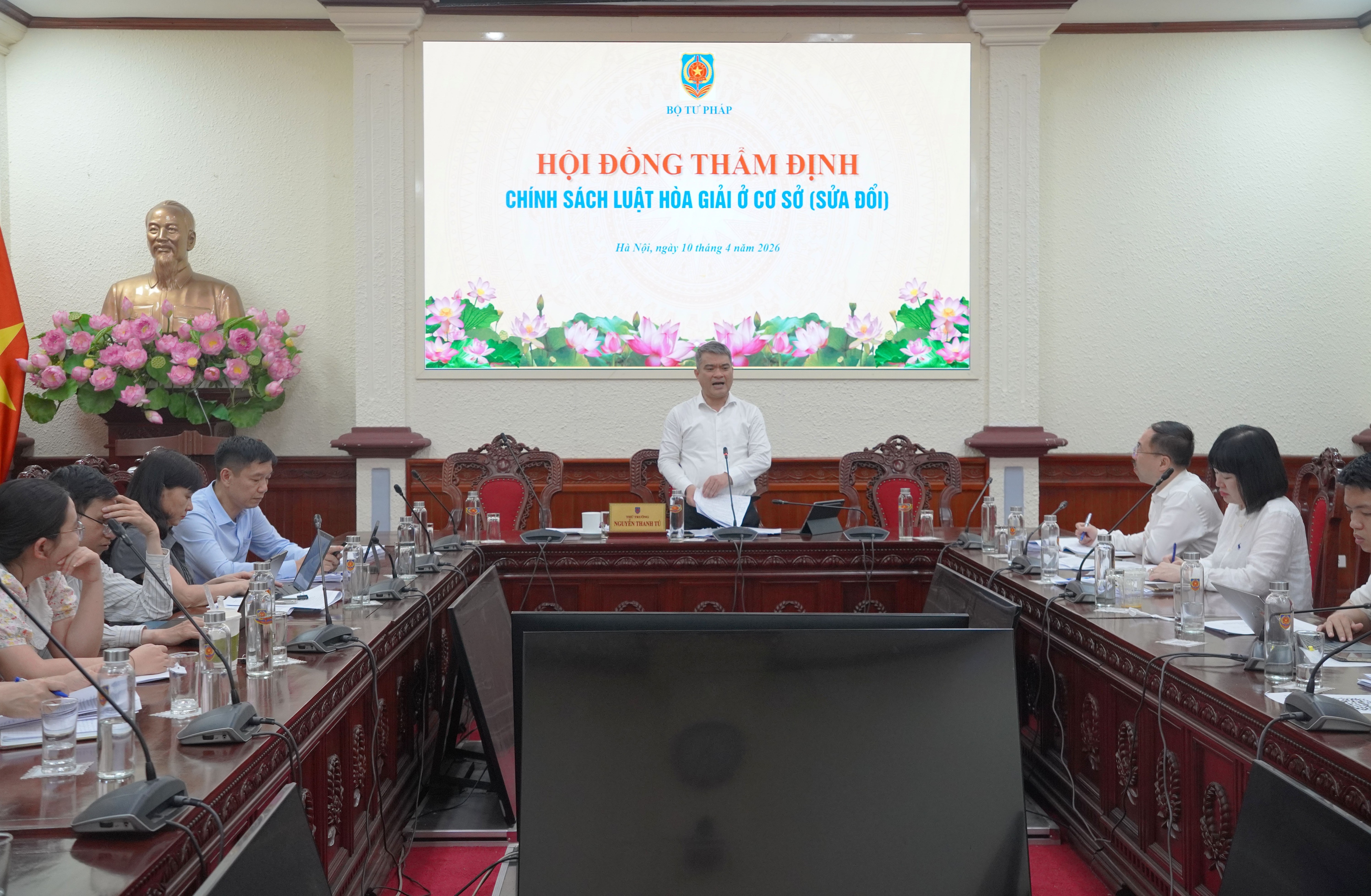 Nâng cao trách nhiệm của đội ngũ hòa giải viên ở cơ sở