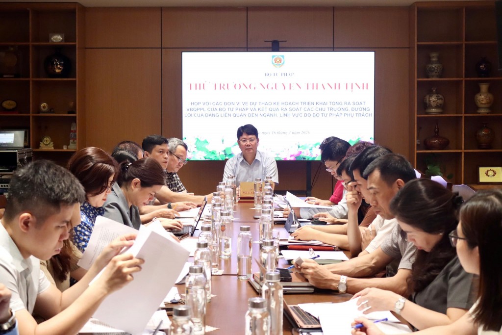 Phát huy vai trò nòng cốt của Bộ Tư pháp trong tổng rà soát hệ thống văn bản quy phạm pháp luật