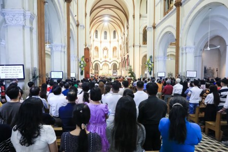 Pháp luật một số quốc gia về bảo đảm quyền tự do tín ngưỡng, tôn giáo, quản lý hoạt động tôn giáo và khuyến nghị đối với Việt Nam