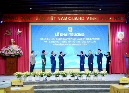 Lễ Khai trương Cơ sở dữ liệu quốc gia về pháp luật (phiên bản mới) và Hệ thống thông tin hỗ trợ tổng rà soát văn bản quy phạm pháp luật