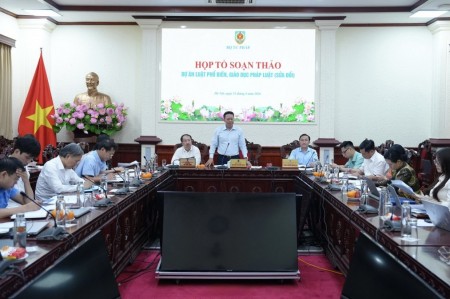 Bảo đảm chính sách ưu tiên đối với các nhóm đối tượng đặc thù trong công tác phổ biến, giáo dục pháp luật