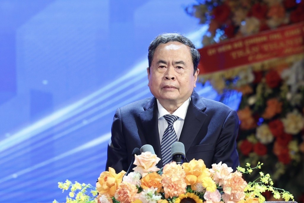 Chủ tịch Quốc hội Trần Thanh Mẫn: Công đoàn các cấp chú trọng nâng cao hiệu quả công tác đối thoại, thương lượng tập thể