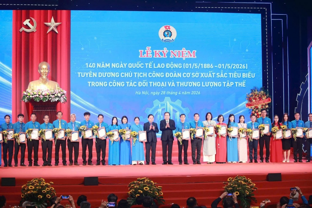 Chủ tịch Quốc hội Trần Thanh Mẫn: Công đoàn các cấp chú trọng nâng cao hiệu quả công tác đối thoại, thương lượng tập thể