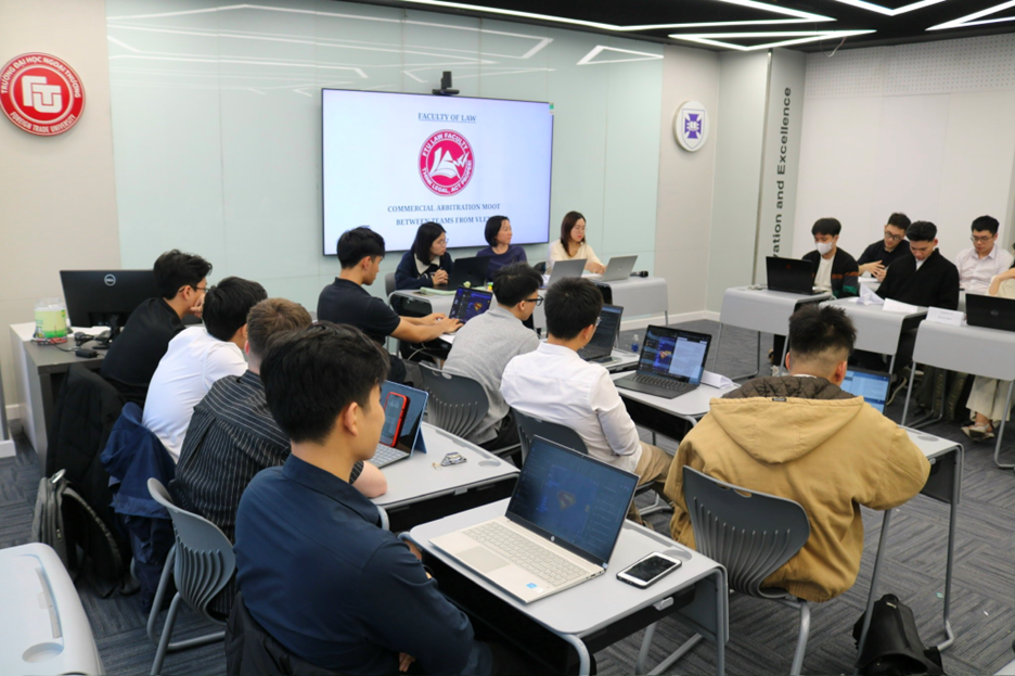 Đào tạo luật tại Trường Đại học Ngoại thương trong bối cảnh chuyển đổi số