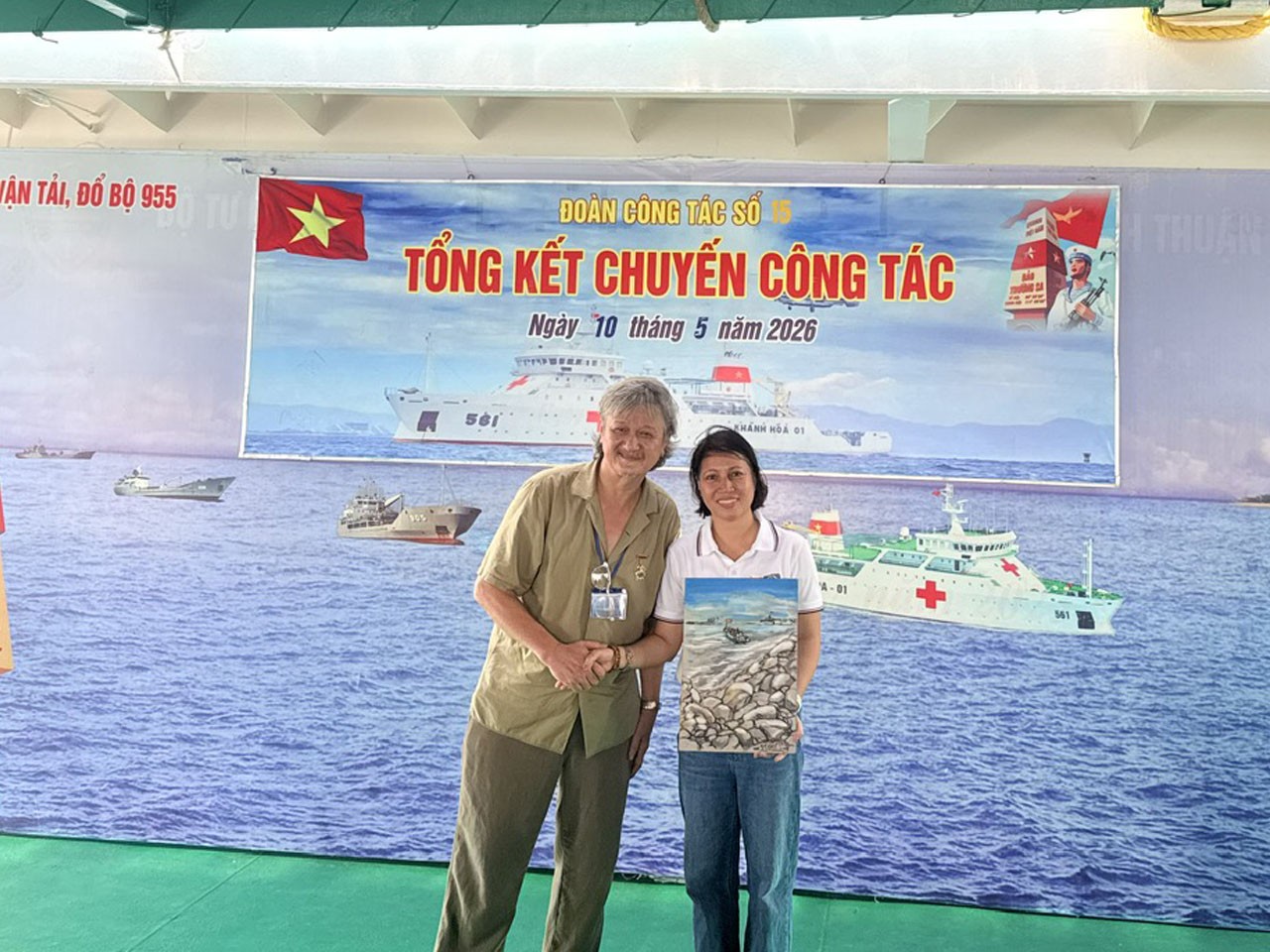 Đoàn Công tác của Bộ Tư pháp - Khẳng định tinh thần Hiến pháp giữa biển đảo thiêng liêng của Tổ quốc