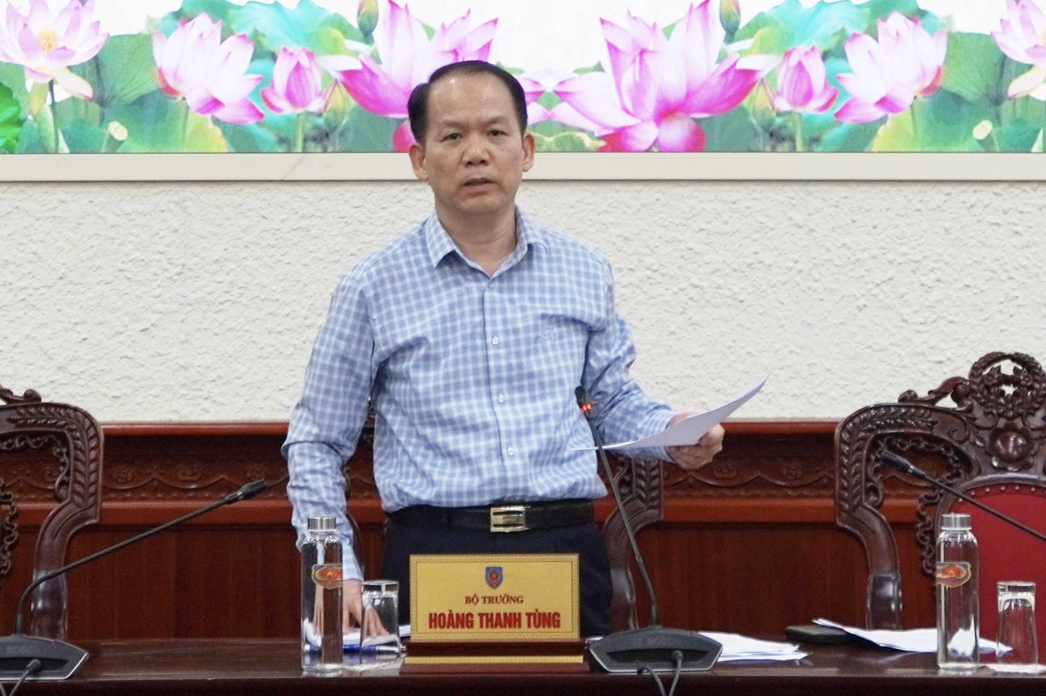 Tiếp cận toàn diện, biện chứng trong áp dụng các tiêu chí rà soát văn bản quy phạm pháp luật