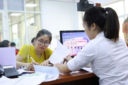 Người lao động có thể tự thực hiện chốt sổ BHXH được không?