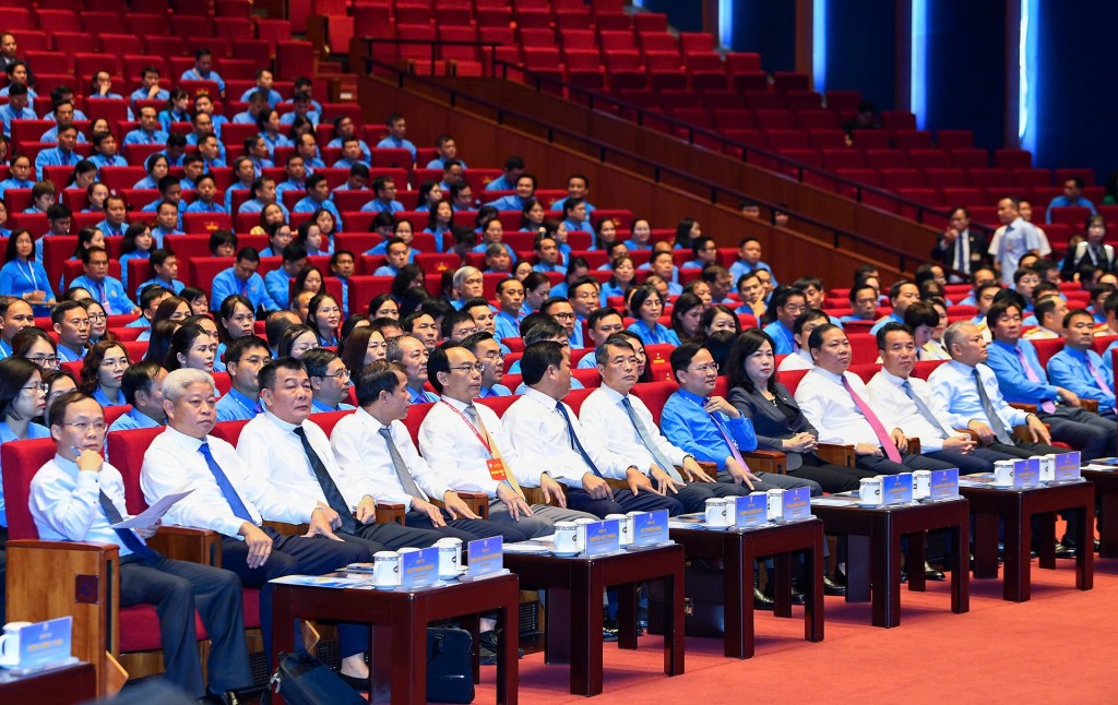 Thủ tướng Lê Minh Hưng: Khẩn trương triển khai các dự án nhà ở cho thuê dành cho người lao động
