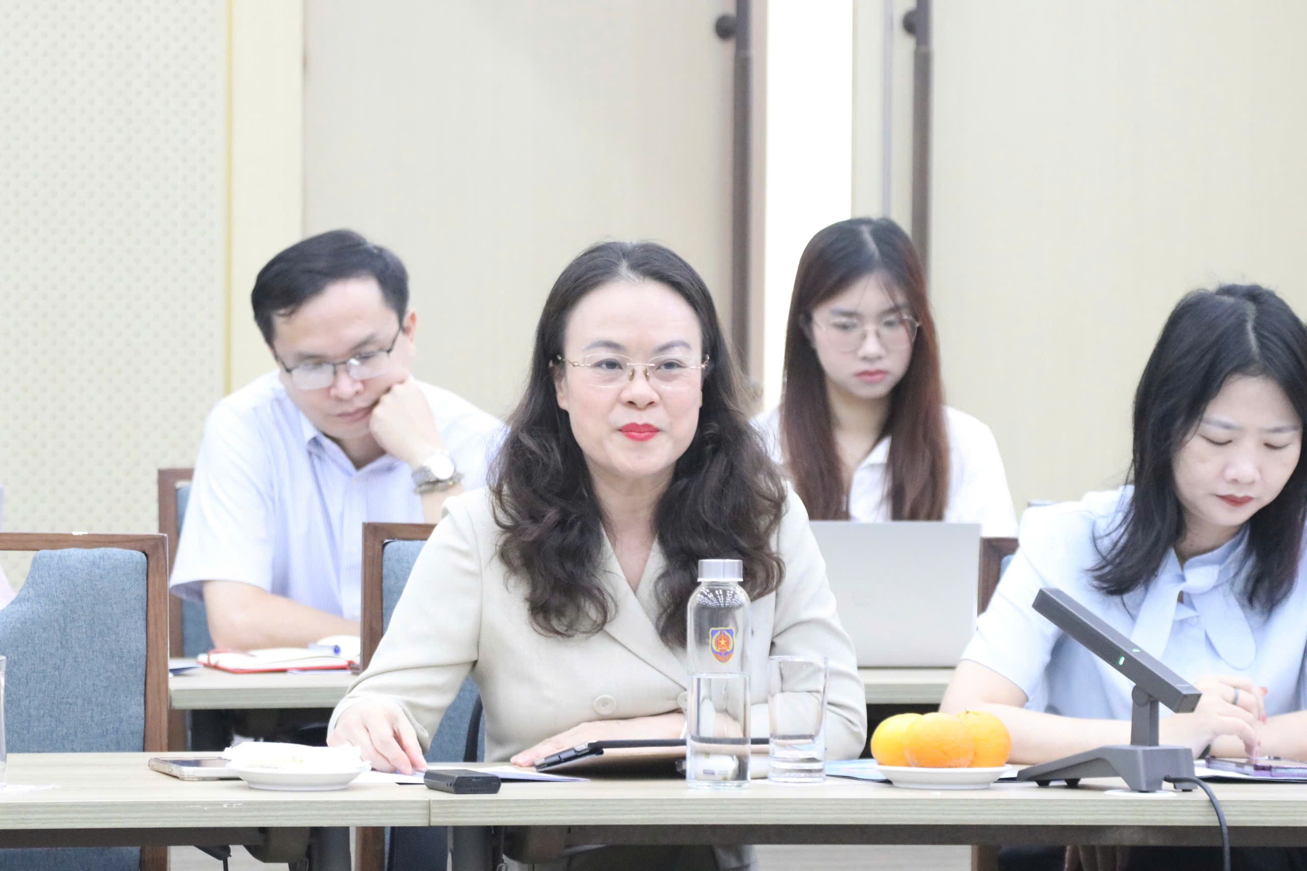 Tiếp tục hoàn thiện thể chế, nâng cao hiệu lực, hiệu quả hoạt động của chính quyền địa phương 02 cấp