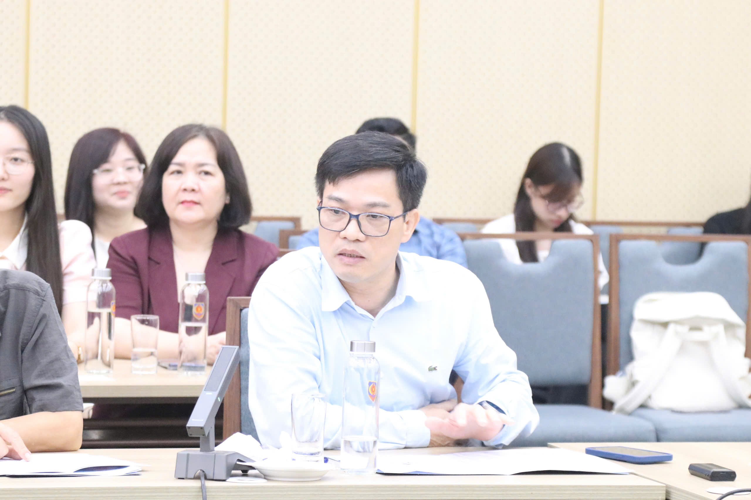 Tiếp tục hoàn thiện thể chế, nâng cao hiệu lực, hiệu quả hoạt động của chính quyền địa phương 02 cấp