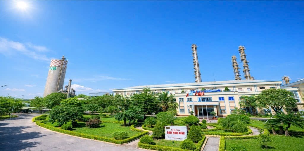 Hạ tầng quy mô và dây chuyền sản xuất hiện đại tại nhà máy Đạm Ninh Bình