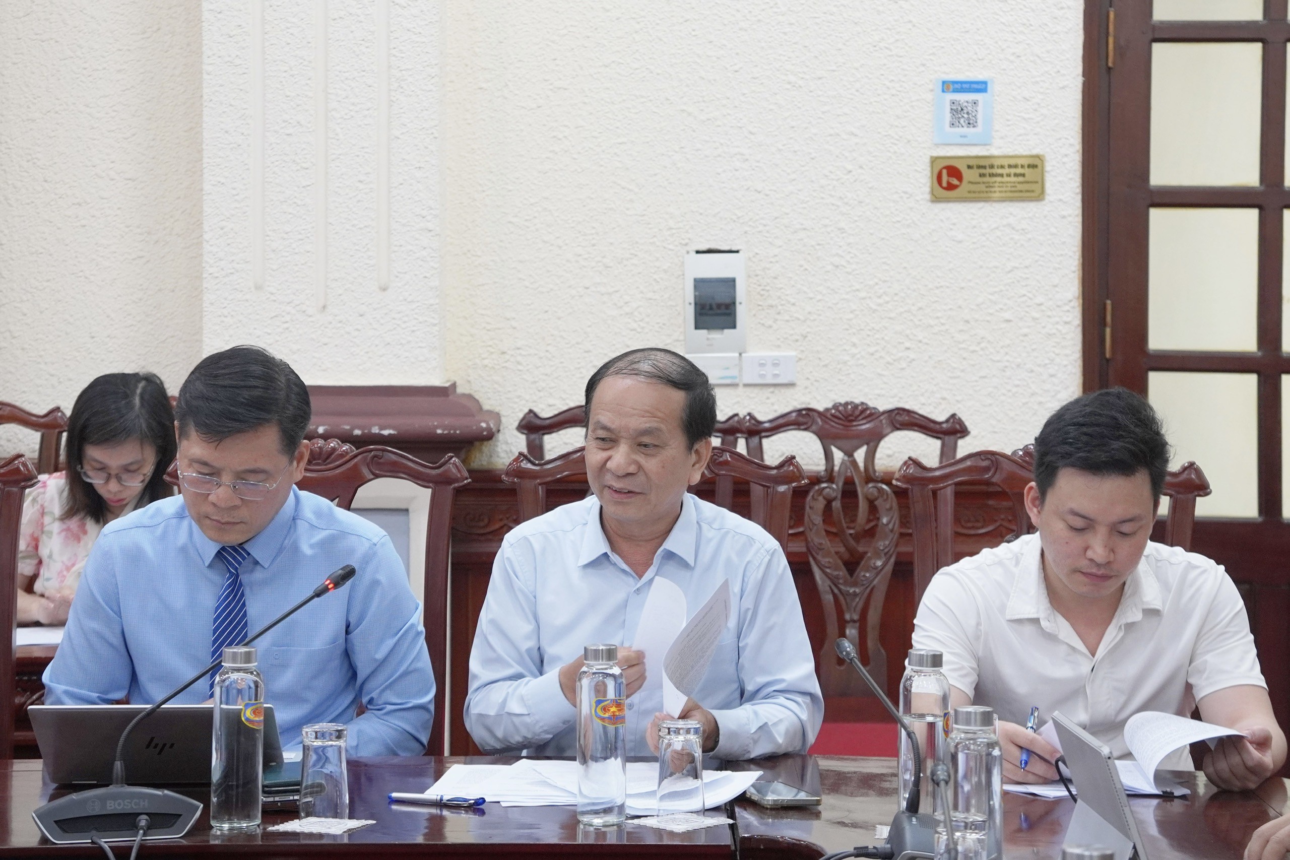 Hoàn thiện hành lang pháp lý đồng bộ, thống nhất về luật sư công