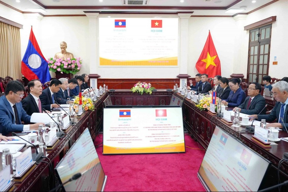 Thống nhất nhiều định hướng hợp tác trọng tâm giữa hai Bộ Tư pháp Việt Nam và Lào