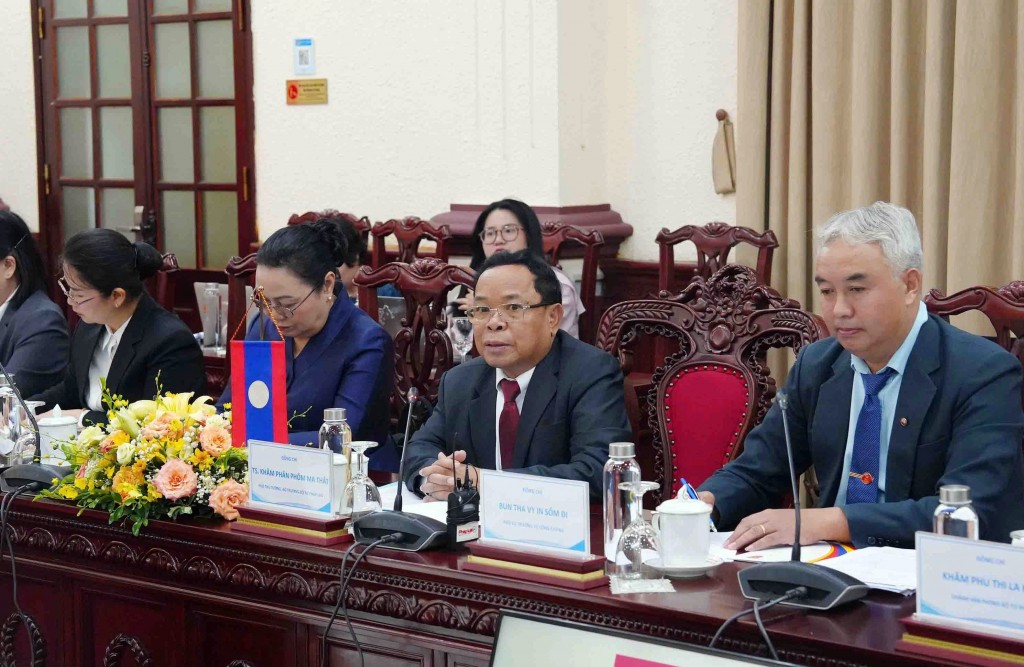 Bộ Tư pháp Việt Nam và Lào thống nhất nhiều định hướng hợp tác trọng tâm