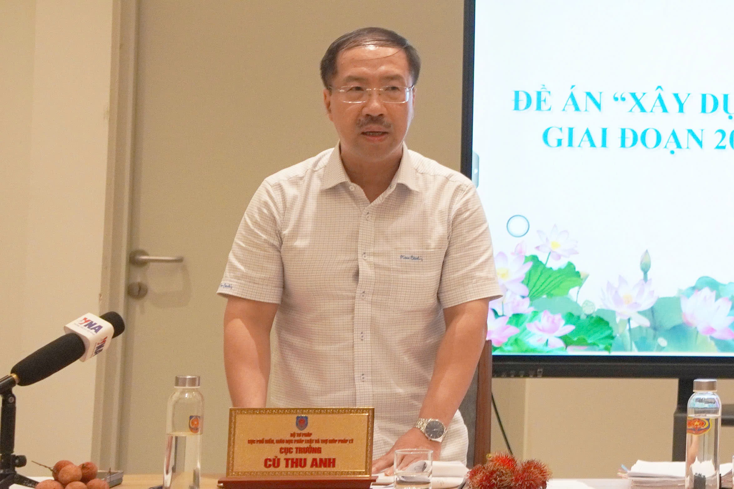 Xây dựng văn hóa tuân thủ pháp luật: Định hình nhân cách, lối sống, đạo đức, phát triển toàn diện con người Việt Nam thời đại mới