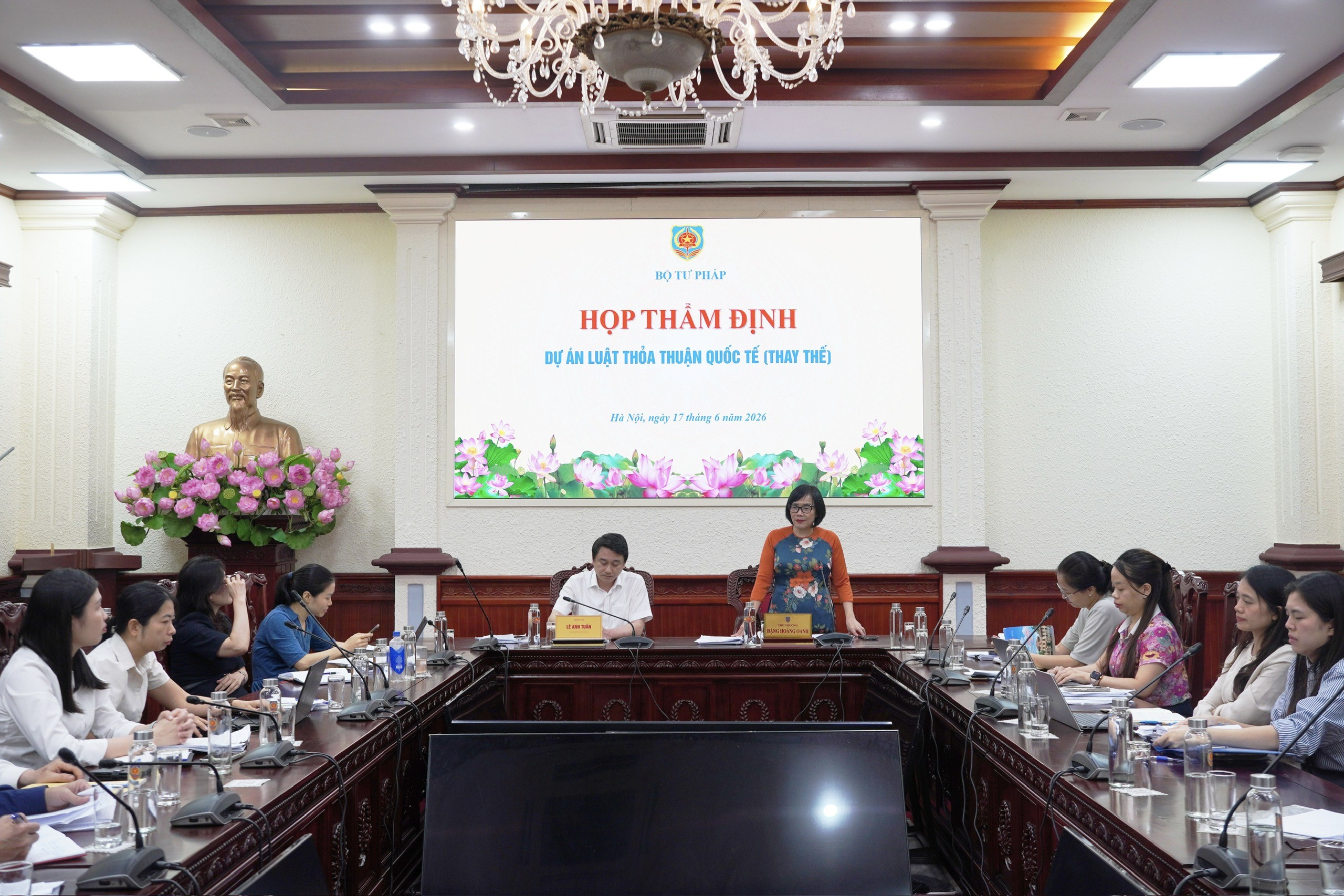 Hoàn thiện cơ sở pháp lý đối với hoạt động ký kết thỏa thuận quốc tế trong giai đoạn mới