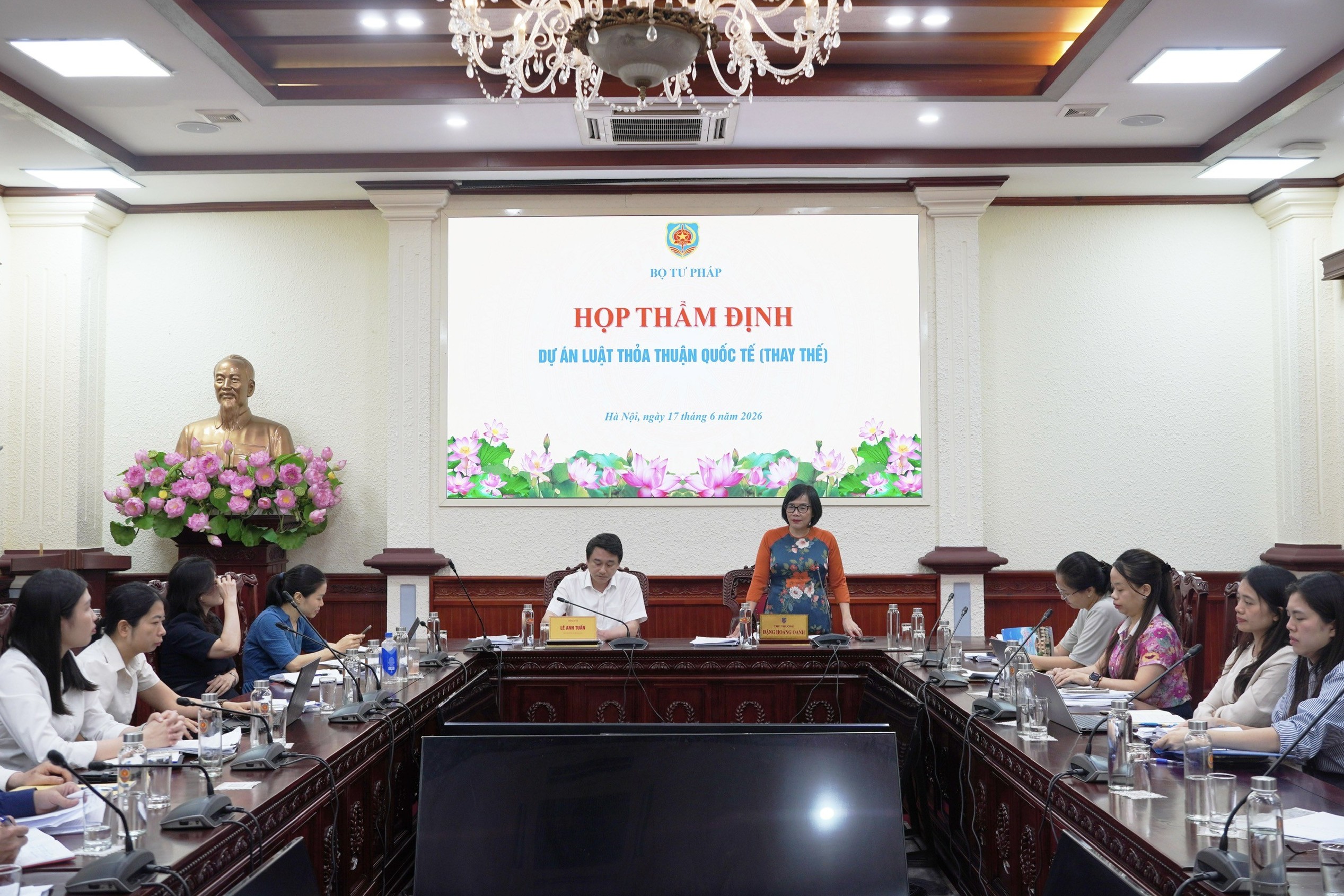 Hoàn thiện cơ sở pháp lý đối với hoạt động ký kết thỏa thuận quốc tế trong giai đoạn mới