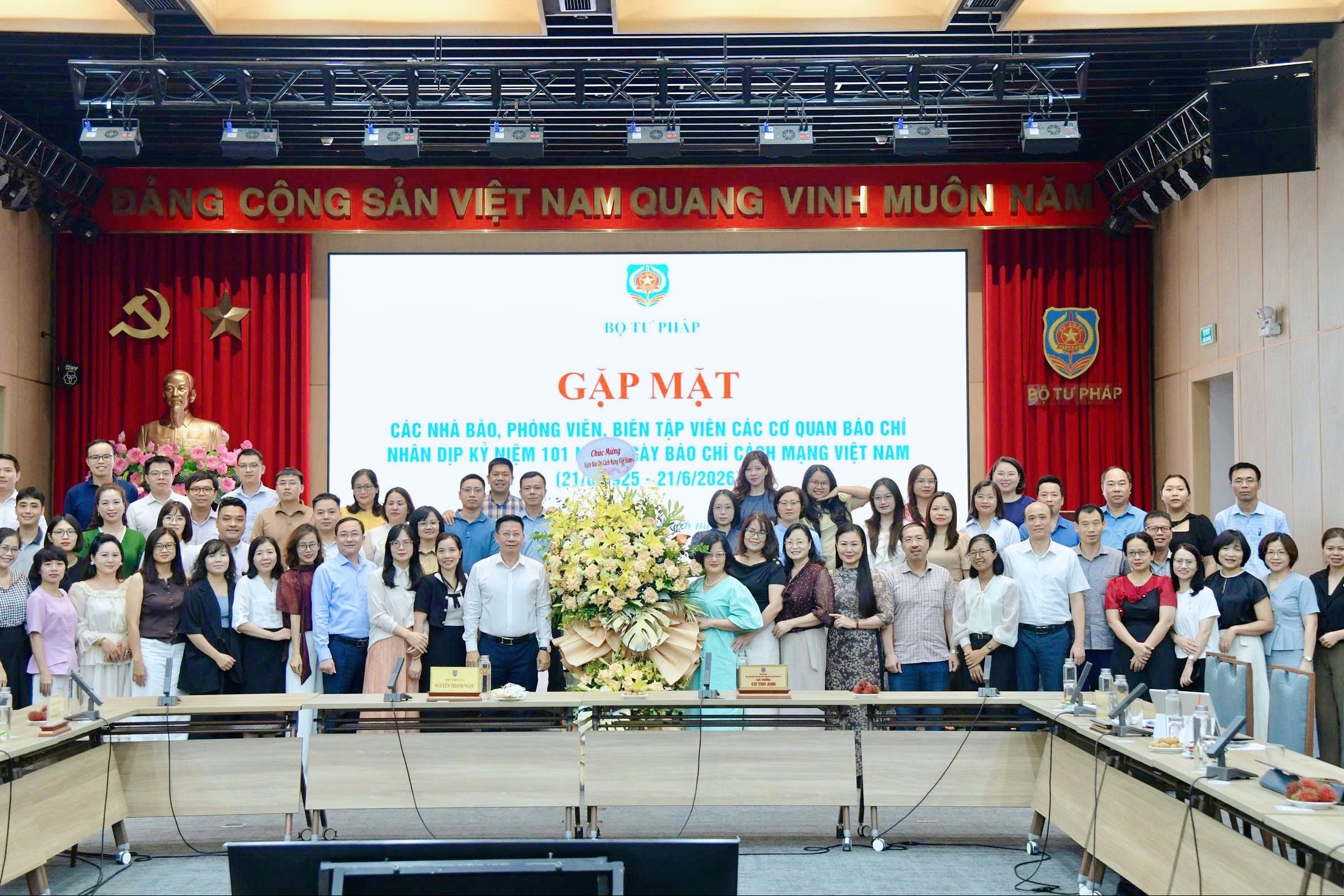 Bộ Tư pháp gặp mặt các nhà báo, phóng viên, biên tập viên nhân kỷ niệm 101 năm Ngày Báo chí Cách mạng Việt Nam