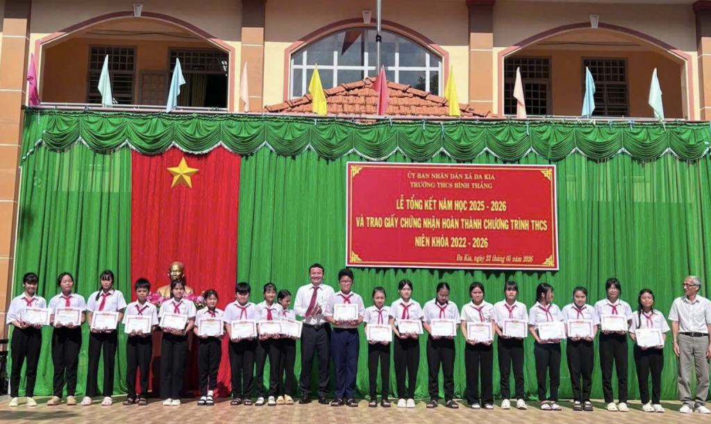 Trường THCS Bình Thắng xây dựng nền tảng vững chắc cho giáo dục trong thời đại số