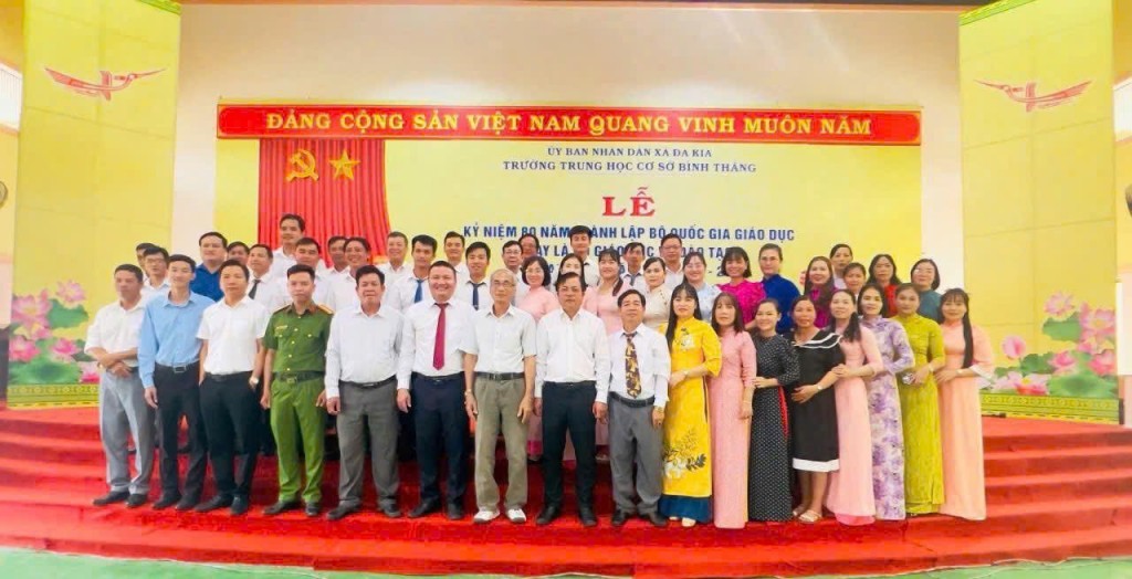 Trường THCS Bình Thắng xây dựng nền tảng vững chắc cho giáo dục trong thời đại số